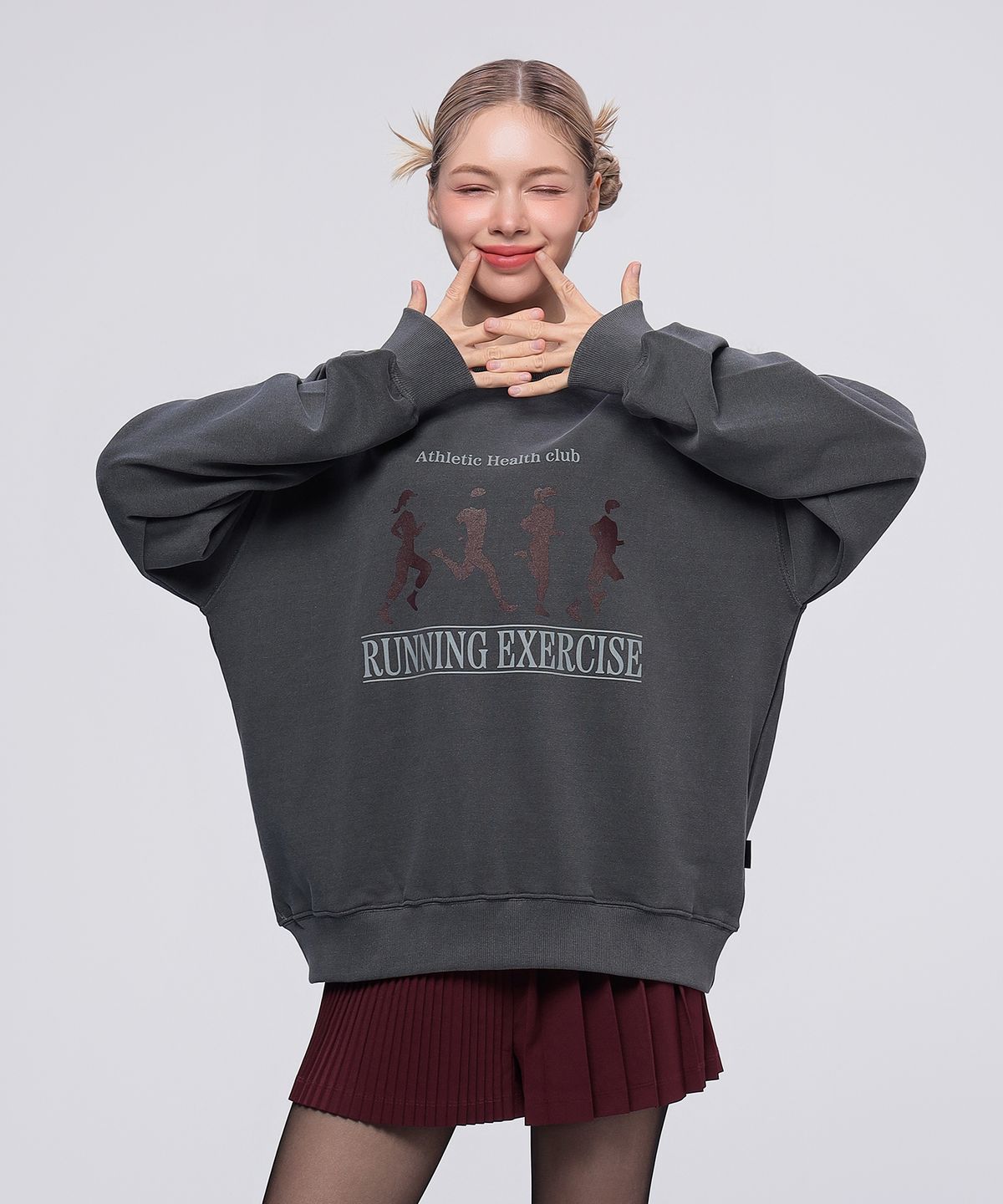 이십오퍼센테이지(25PERCENTAGE) 25P 런닝 로고 피그먼트 스웨트셔츠 25B41321CH