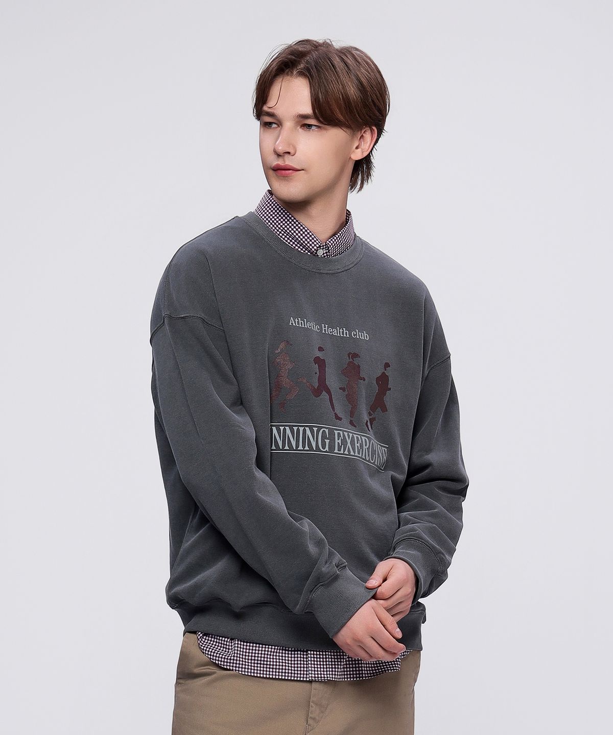 이십오퍼센테이지(25PERCENTAGE) 25P 런닝 로고 피그먼트 스웨트셔츠 25B41321CH