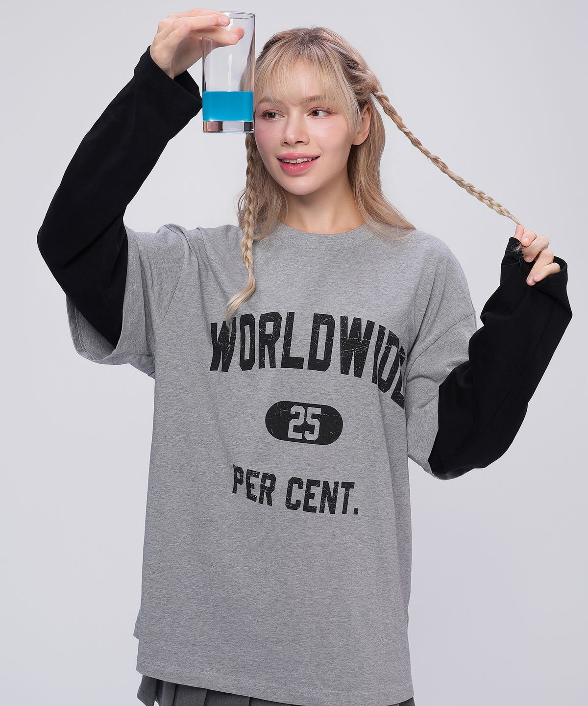 이십오퍼센테이지(25PERCENTAGE) 25P 월드와이드 로고 레이어드 긴팔티셔츠 25B41322MG