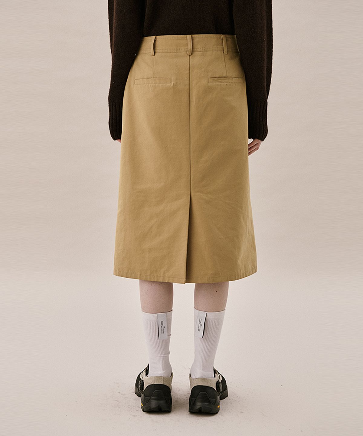 아위(AHWE) COTTON FLAP SKIRT_MUSTARD