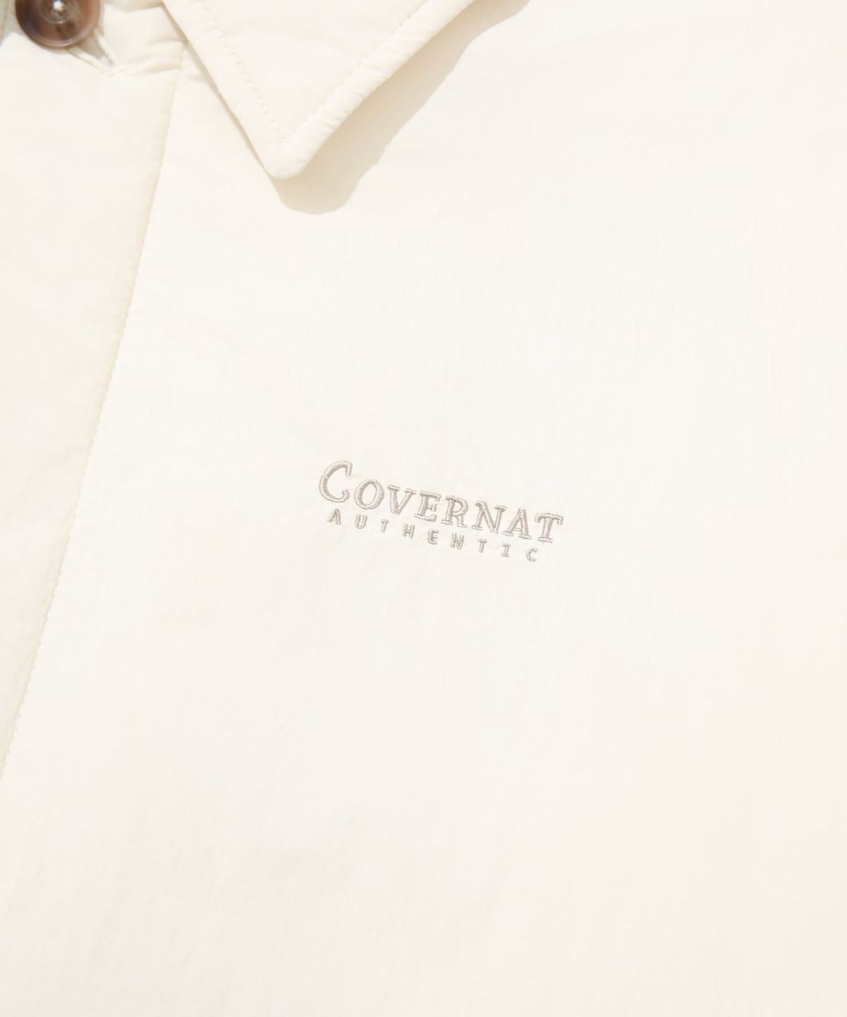 커버낫(COVERNAT) 패디드 코치 자켓 에크루