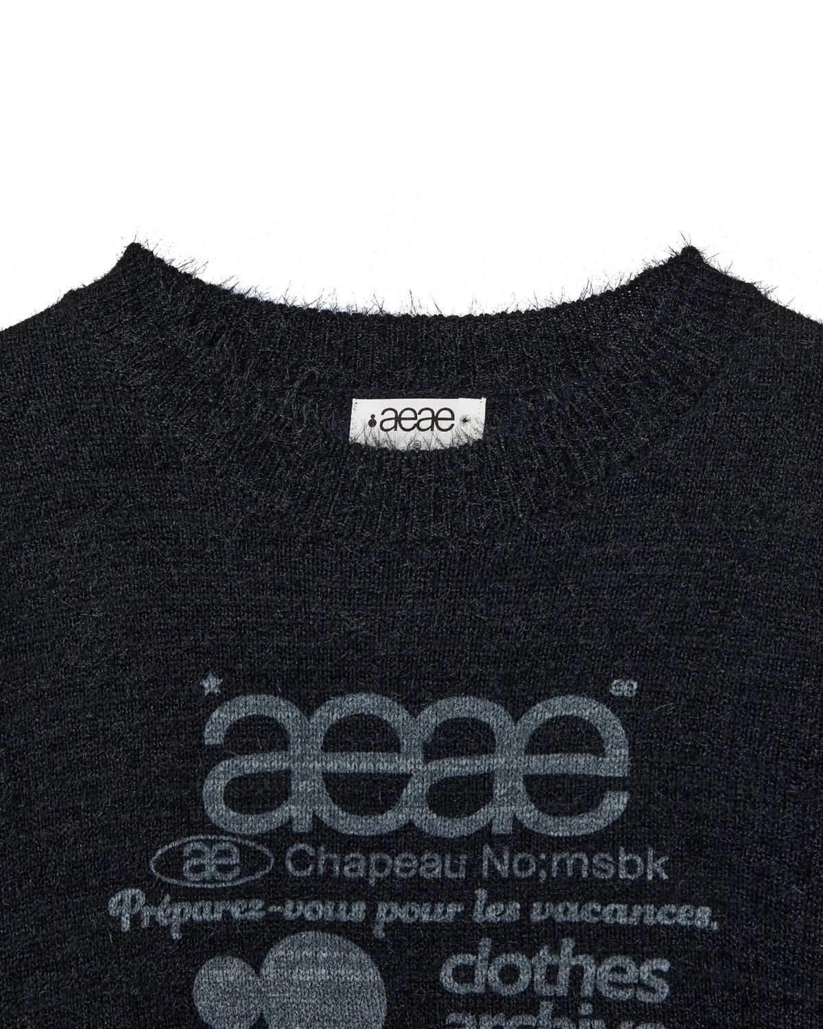 에이이에이이(AEAE) WEB LOGO CROP HAIRY KNIT [BLACK]