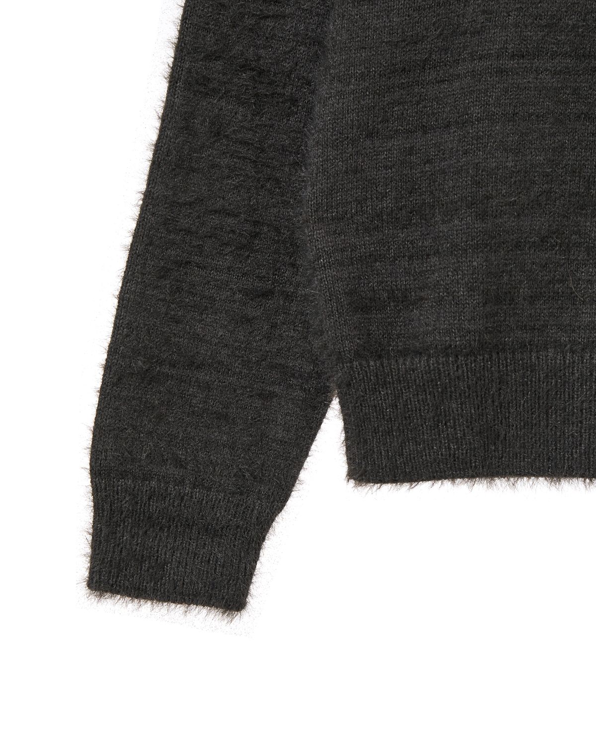 에이이에이이(AEAE) WEB LOGO CROP HAIRY KNIT [CHARCOAL]
