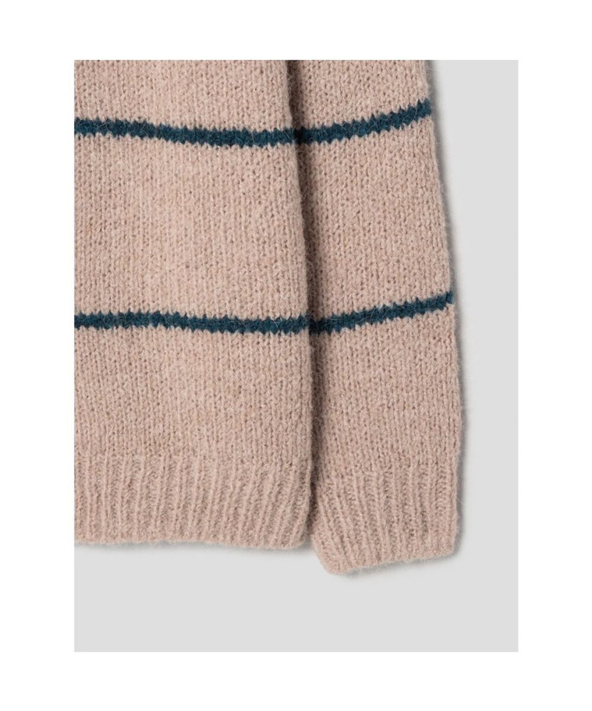 시프트지(SHIFT.G) Fuzzy Pattern Sweater  Beige