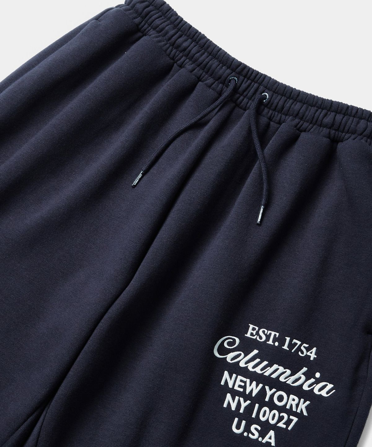 컬럼비아 유니버시티(COLUMBIA UNIVERSITY) CU BIG SCRIPT FLEECE WIDE SEATPANTS 크라운네이비