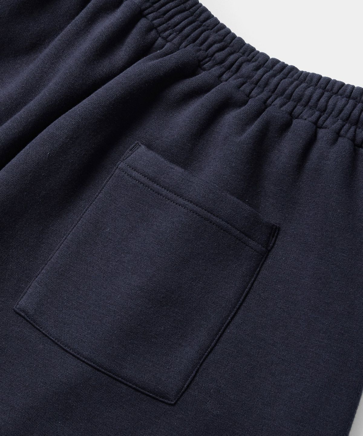 컬럼비아 유니버시티(COLUMBIA UNIVERSITY) CU BIG SCRIPT FLEECE WIDE SEATPANTS 크라운네이비