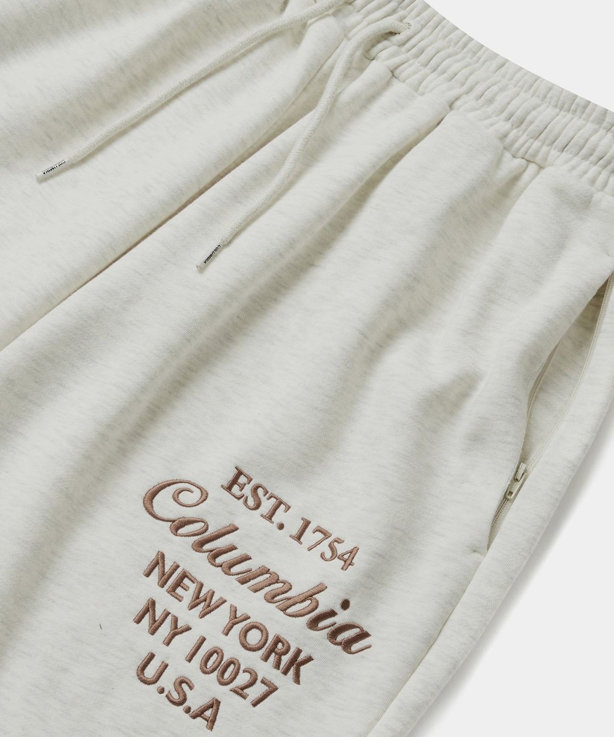 컬럼비아 유니버시티(COLUMBIA UNIVERSITY) CU BIG SCRIPT FLEECE WIDE SEATPANTS 오트밀