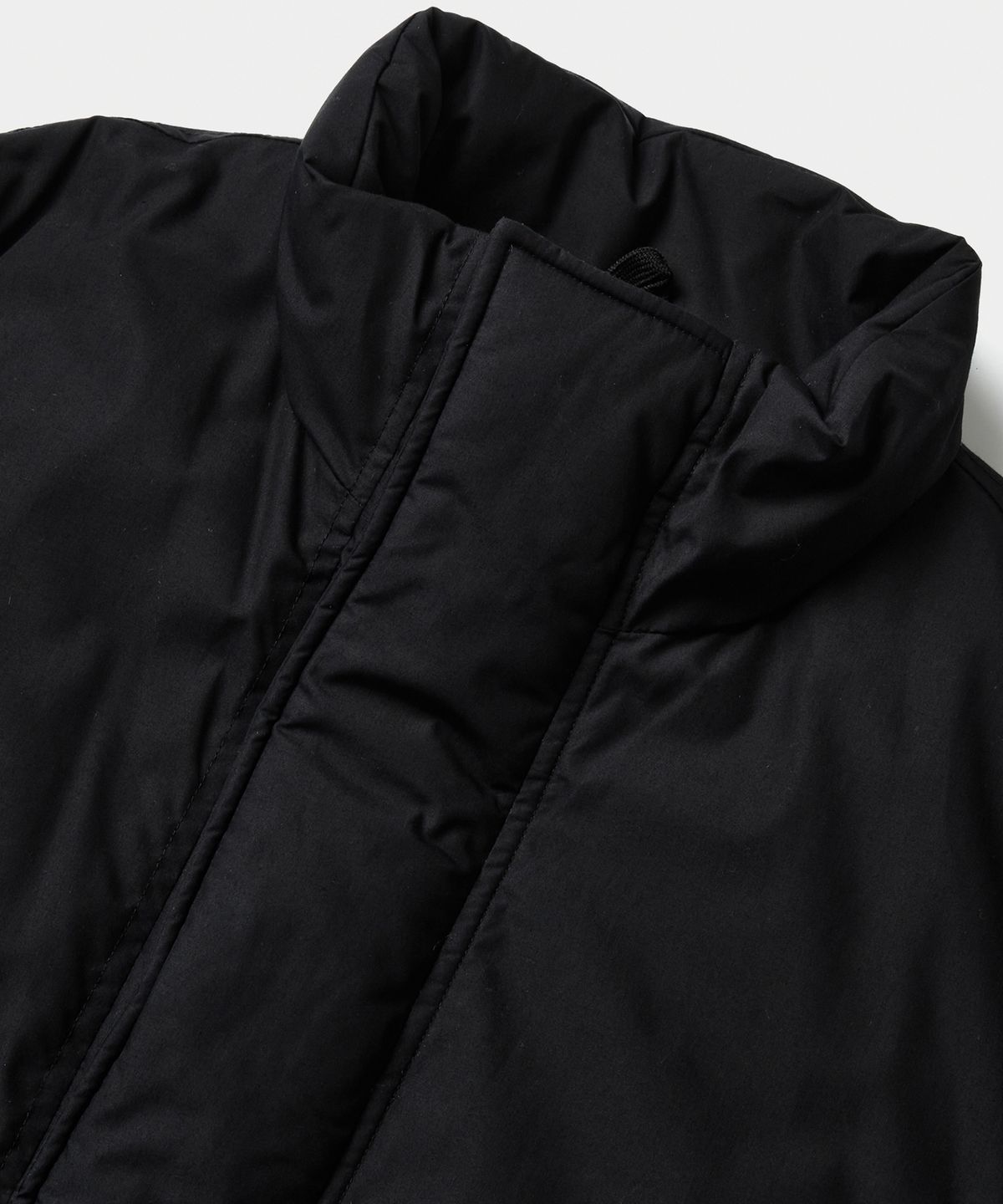 컬럼비아 유니버시티(COLUMBIA UNIVERSITY) B/S FOUR POCKET UTILITY PUFFER 블랙