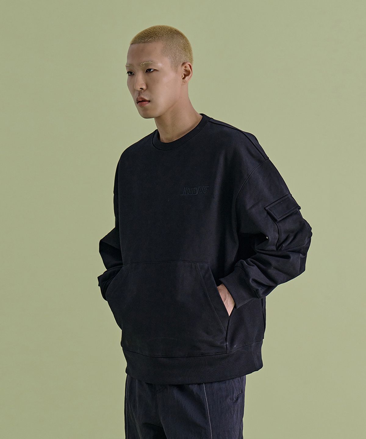 논타입(NONTYPE) UTIL LOGO MTM (BLACK)