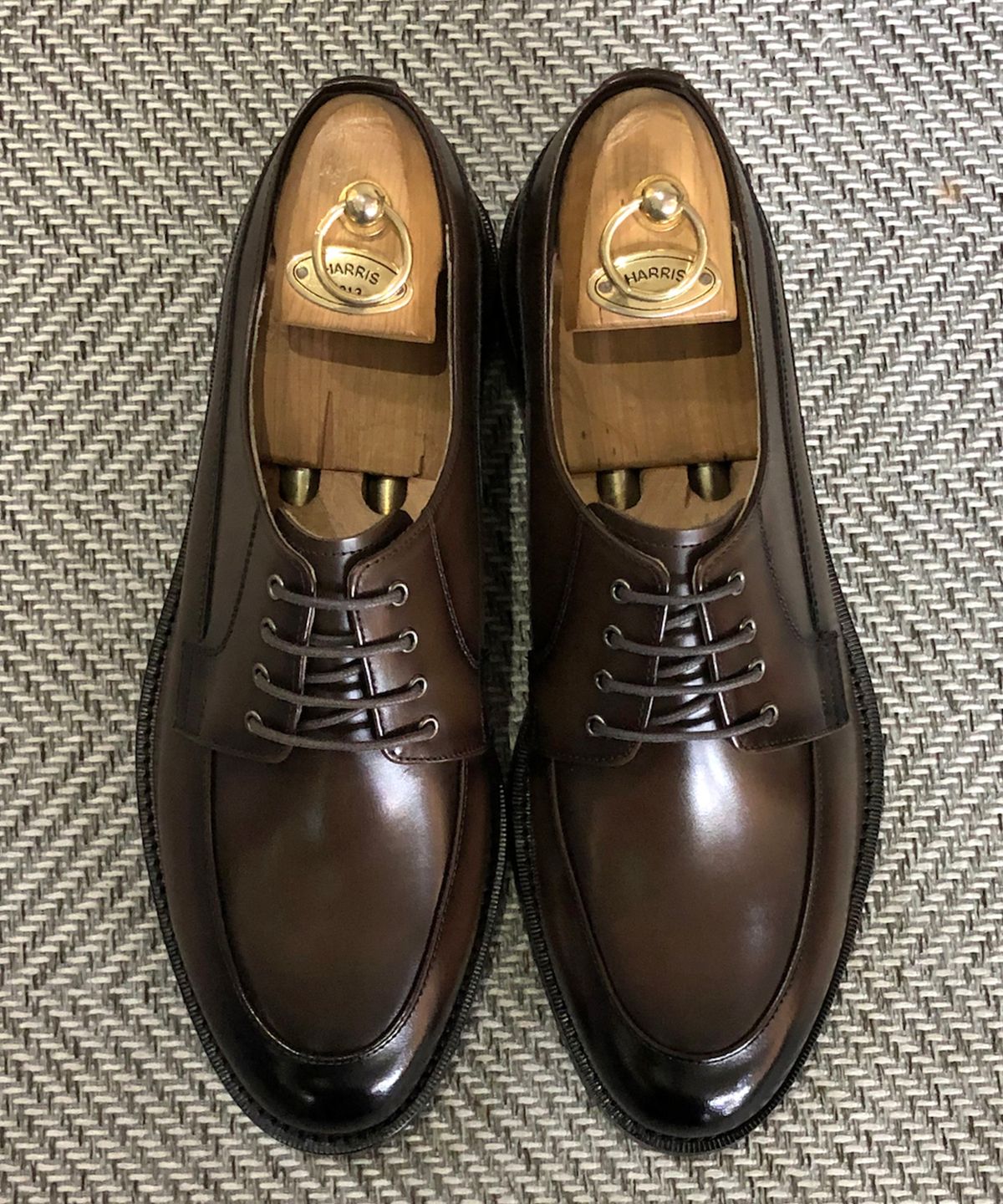 조앤슈(JOENSHOE) 휴만 루프 유팁 옥스퍼드 미들브라운