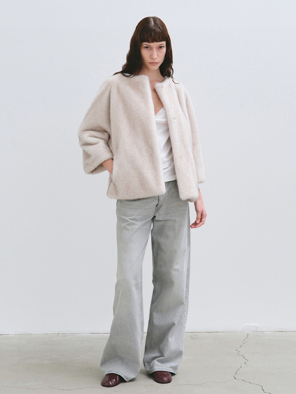 해브레스(HAVELESS) COLETTE FAUX FUR JACKET LIGHT GREY