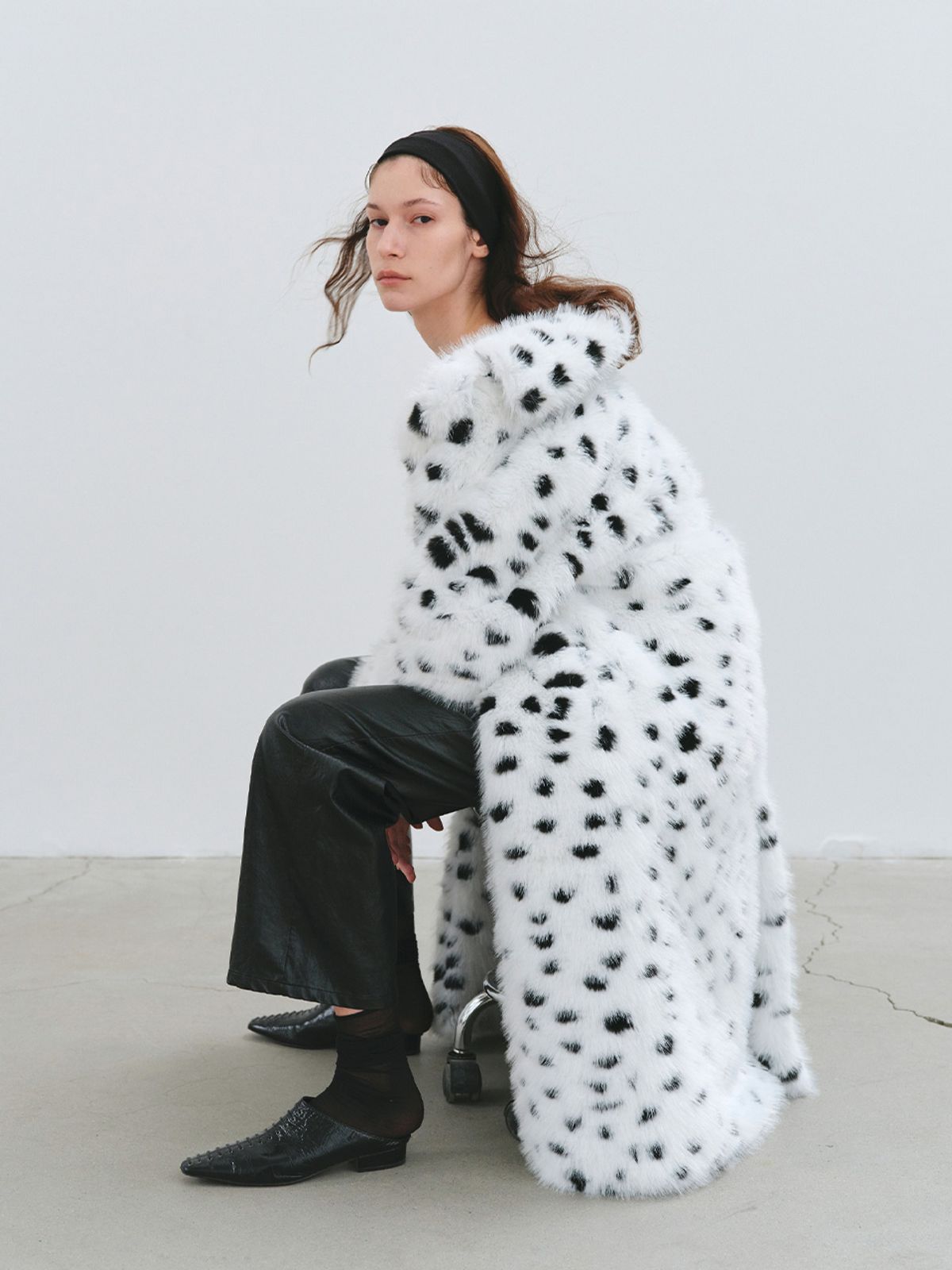 해브레스(HAVELESS) FREY MAXI FUR COAT DALMATIAN