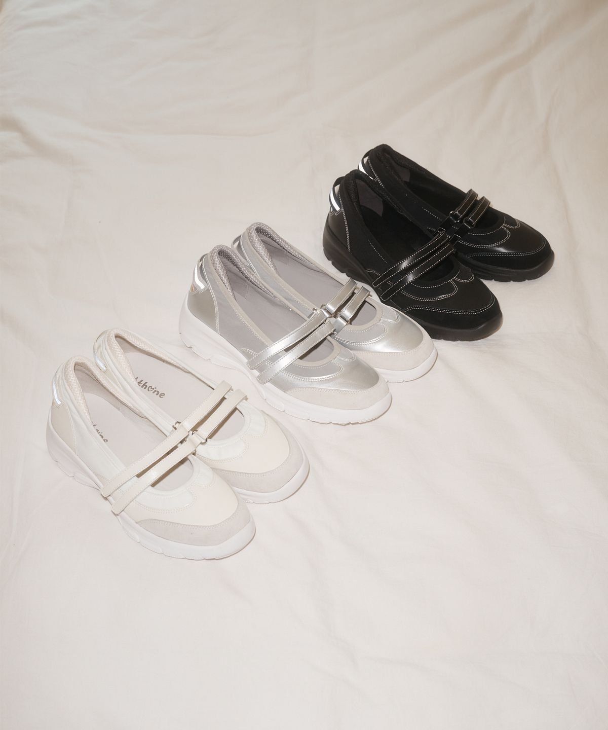 뜨홍(TTHONE) LOLA 더블 스트랩 콤비 스니커즈 4CM [Silver]