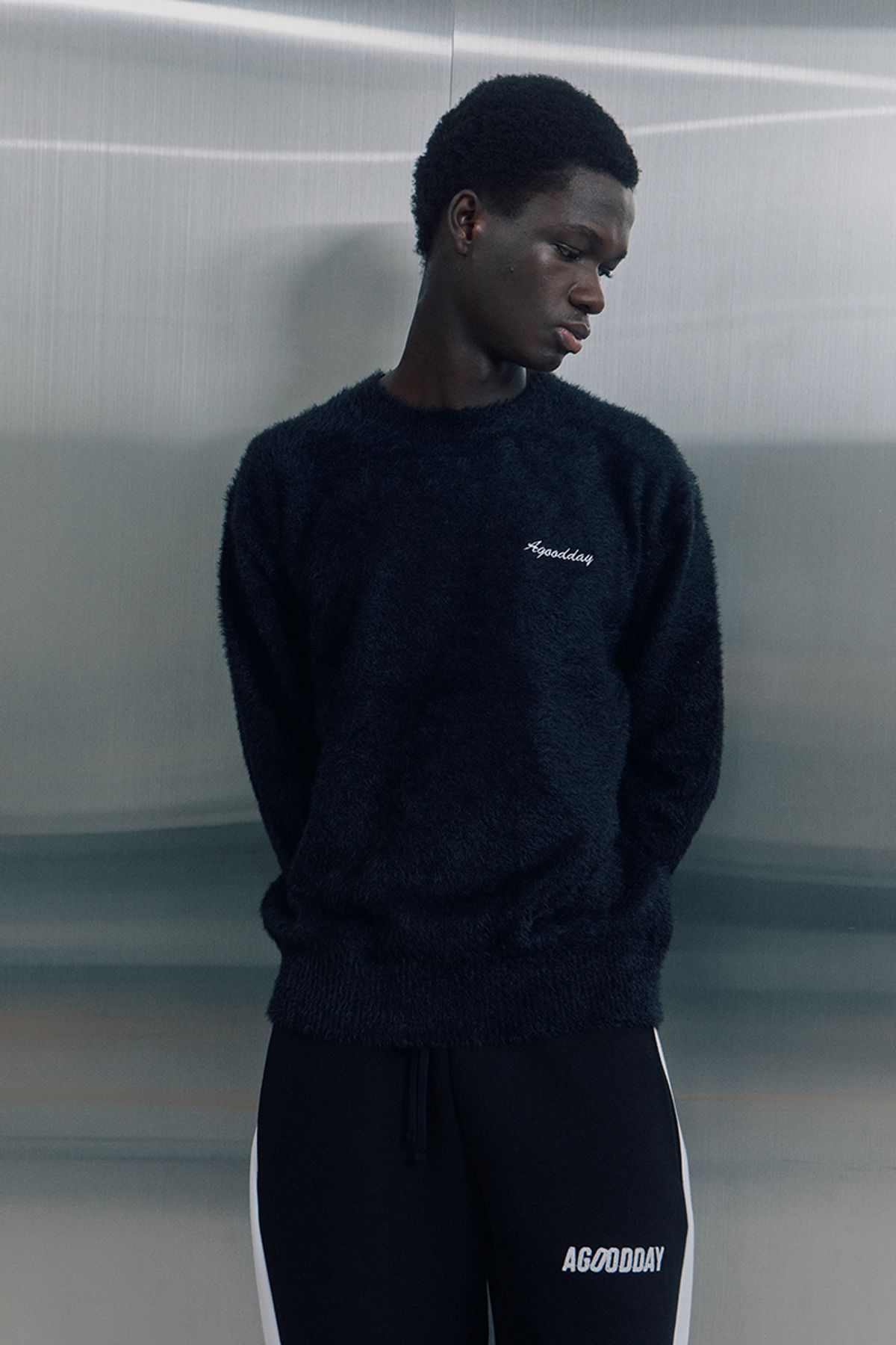 어굿데이(AGOODDAY) [UNISEX]  BISCOUS ROUND KNIT (black)
