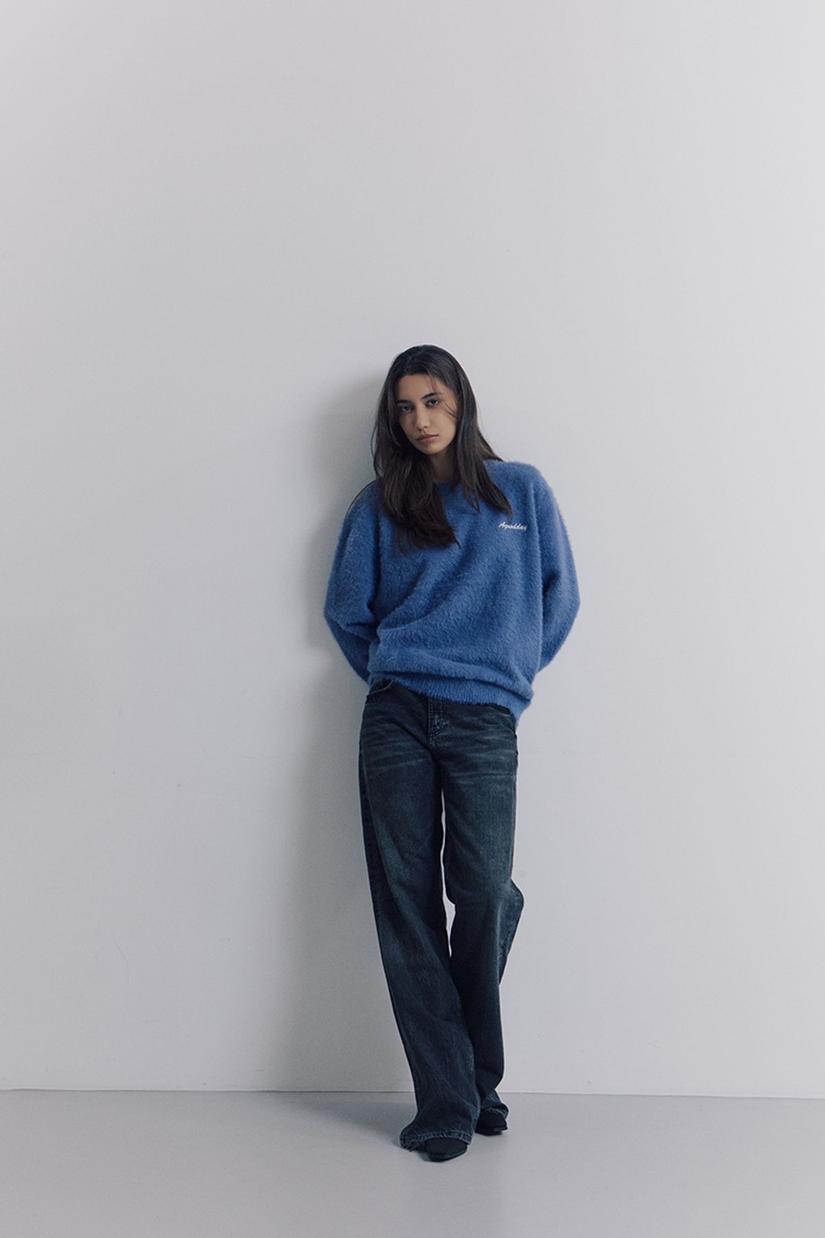 어굿데이(AGOODDAY) [UNISEX]  BISCOUS ROUND KNIT (blue)