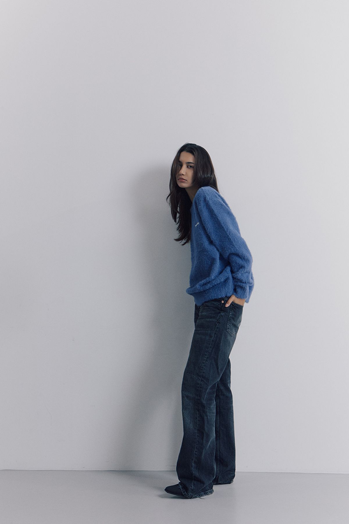 어굿데이(AGOODDAY) [UNISEX]  BISCOUS ROUND KNIT (blue)