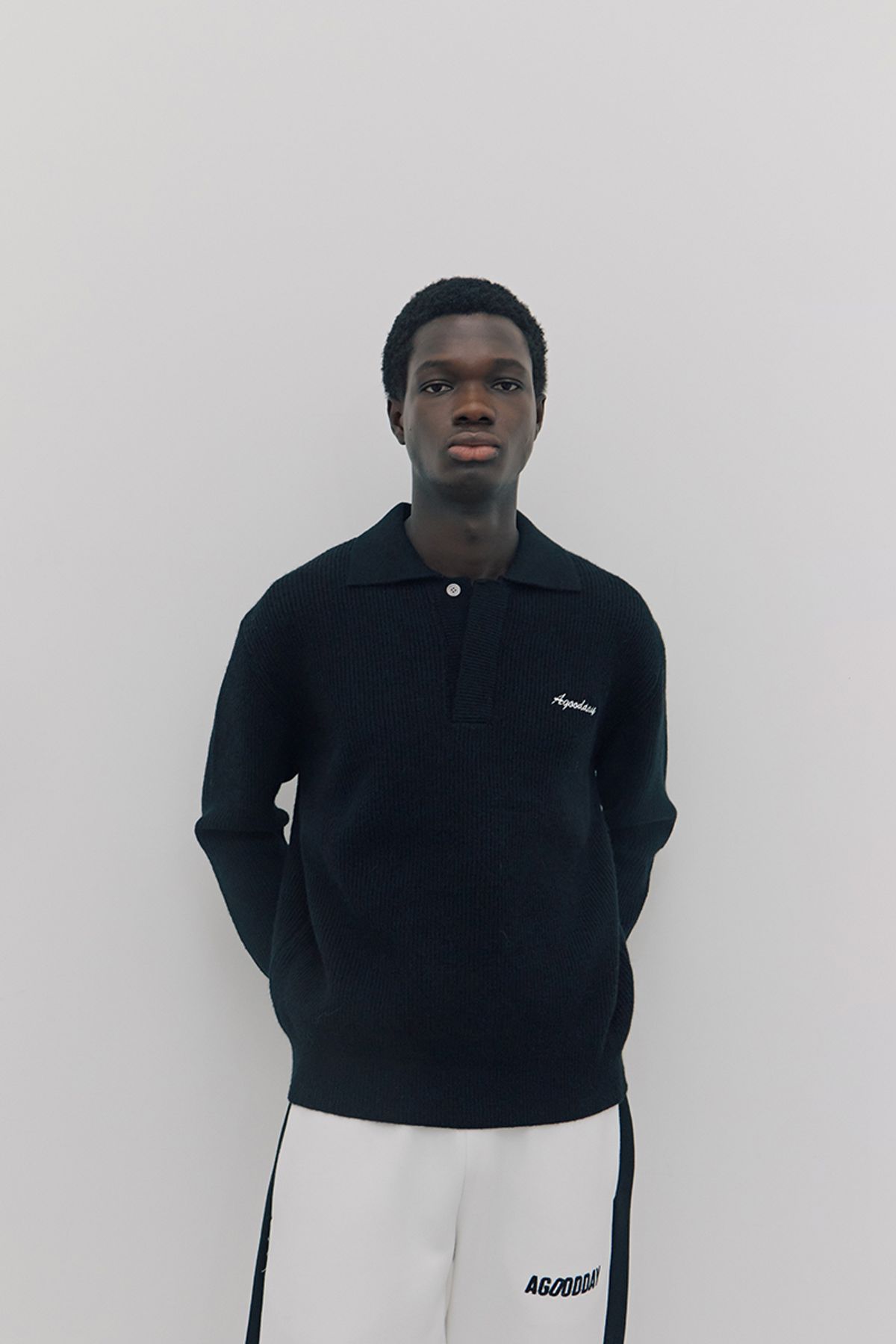 어굿데이(AGOODDAY) [UNISEX]  BISCOUS HAZZI KNIT (black)