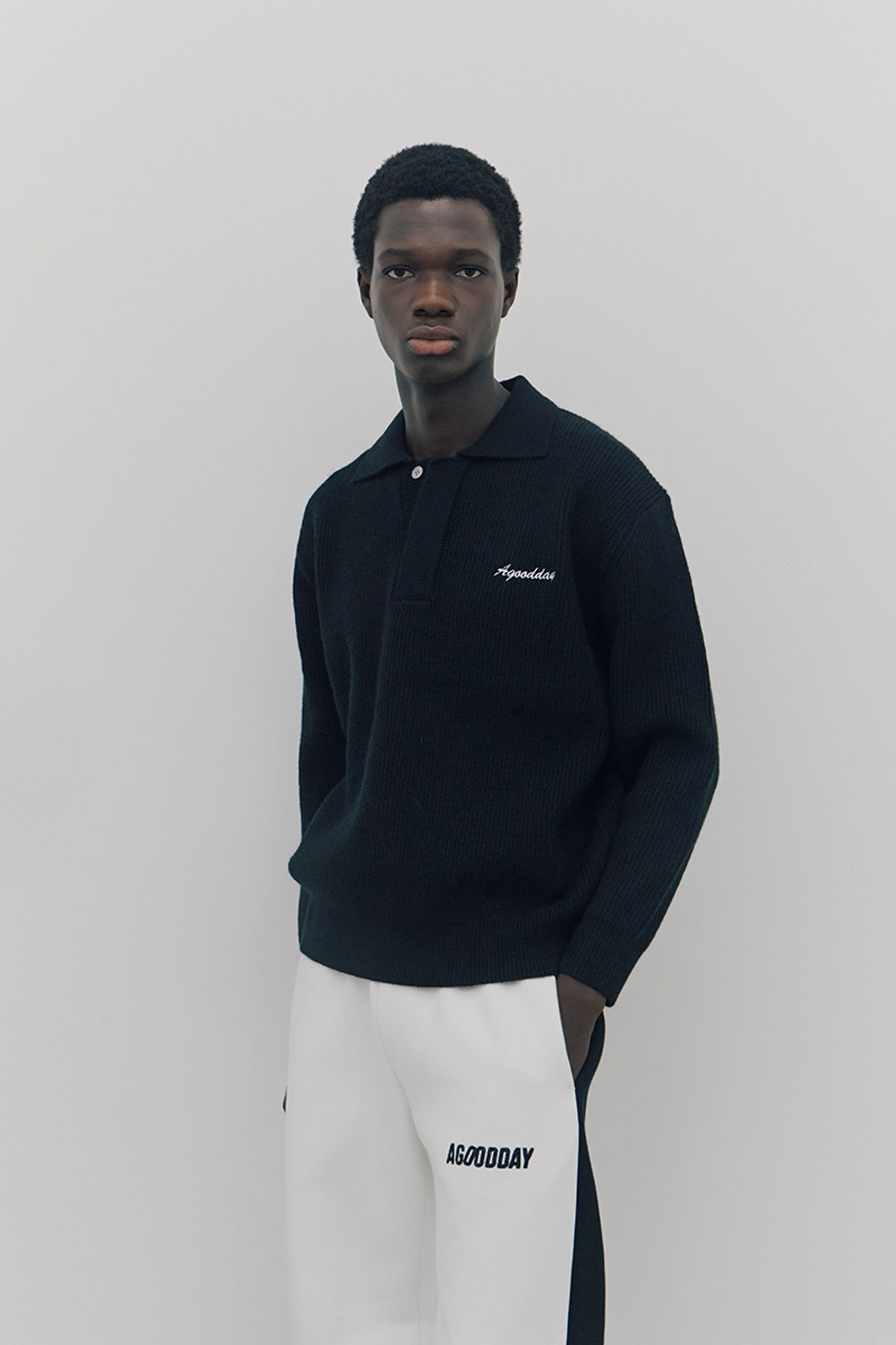 어굿데이(AGOODDAY) [UNISEX]  BISCOUS HAZZI KNIT (black)