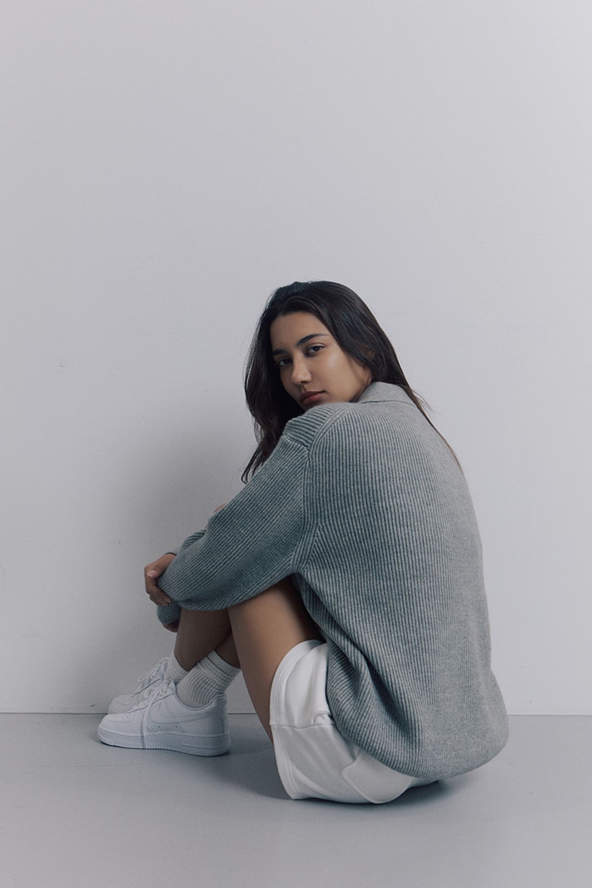어굿데이(AGOODDAY) [UNISEX]  BISCOUS HAZZI KNIT (gray)