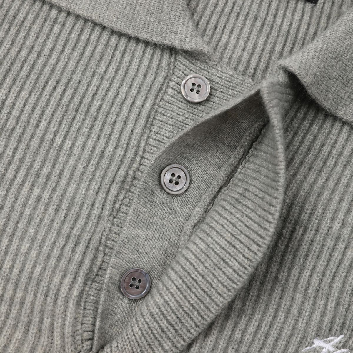 어굿데이(AGOODDAY) [UNISEX]  BISCOUS HAZZI KNIT (gray)