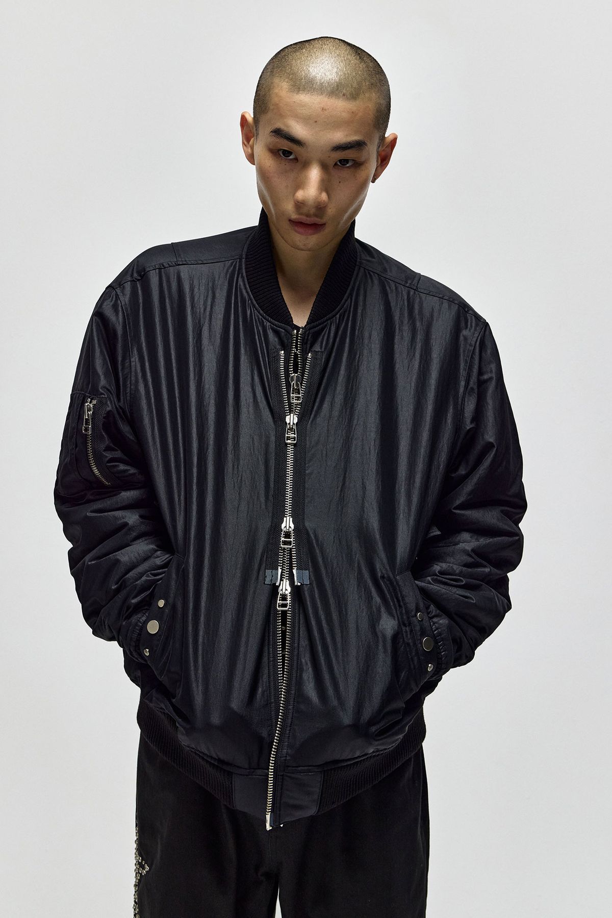 서피스에디션(SURFACE EDITION) DOUBLE ZIP NYLON BOMBER_BLACK