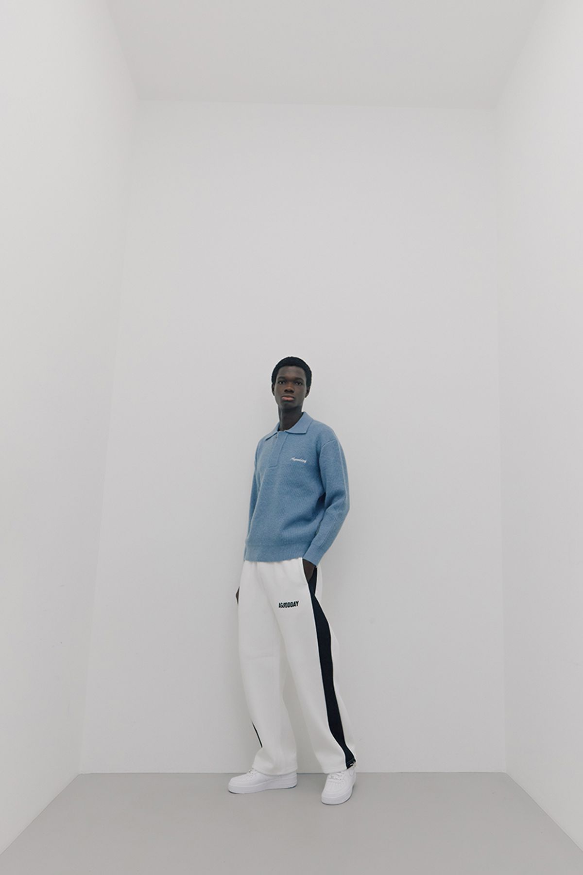 어굿데이(AGOODDAY) [UNISEX]  BISCOUS HAZZI KNIT (sky blue)