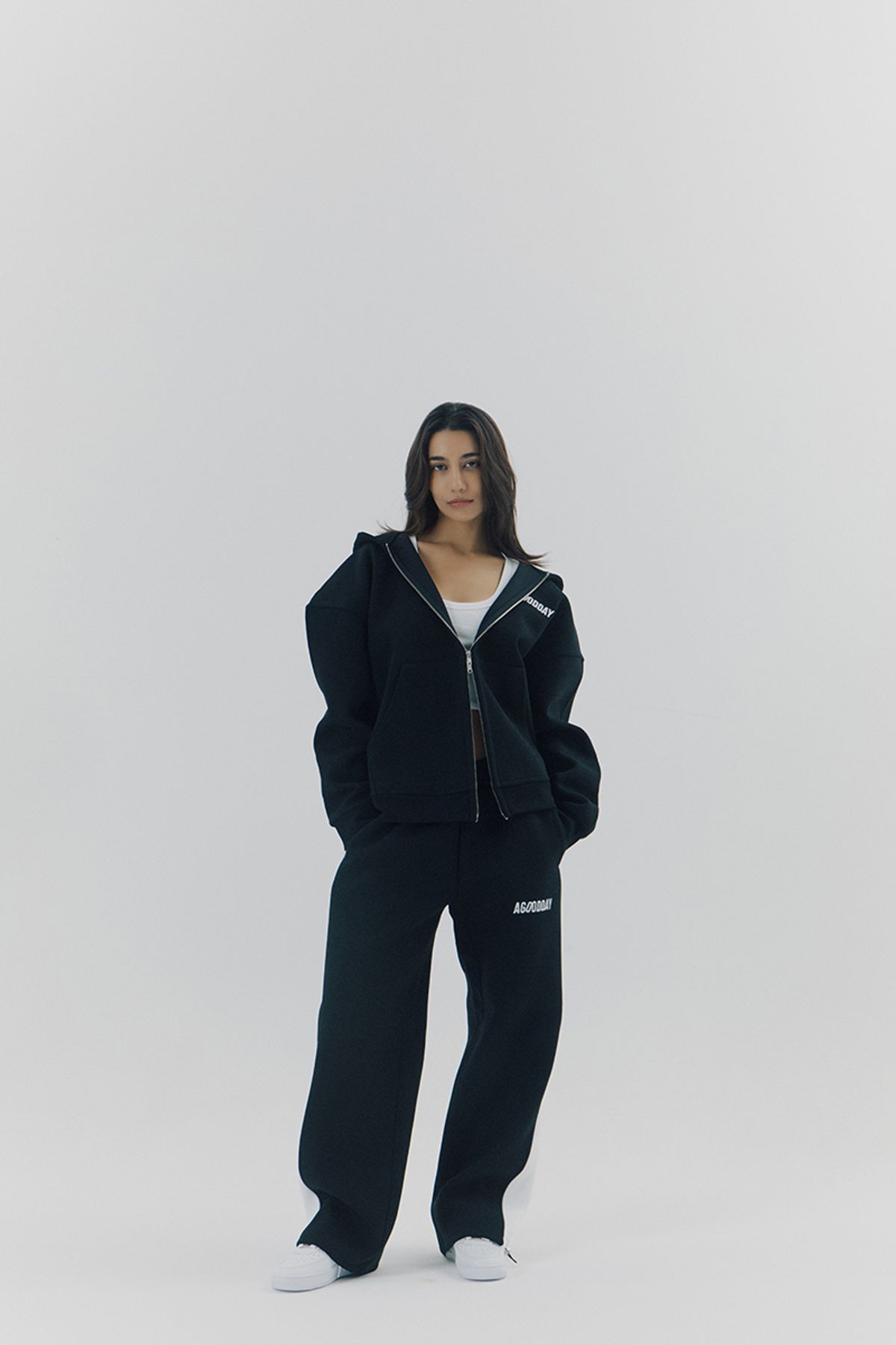 어굿데이(AGOODDAY) [UNISEX]  BELLUNA HOODIE ZIPUP (black)