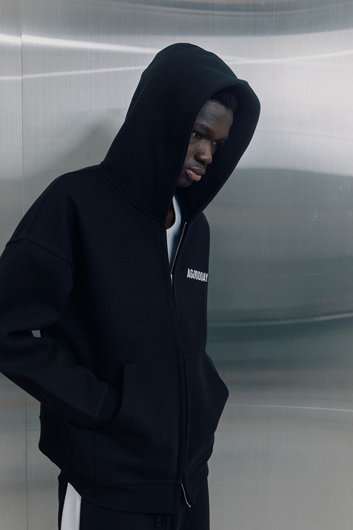 어굿데이(AGOODDAY) [UNISEX]  BELLUNA HOODIE ZIPUP (black)