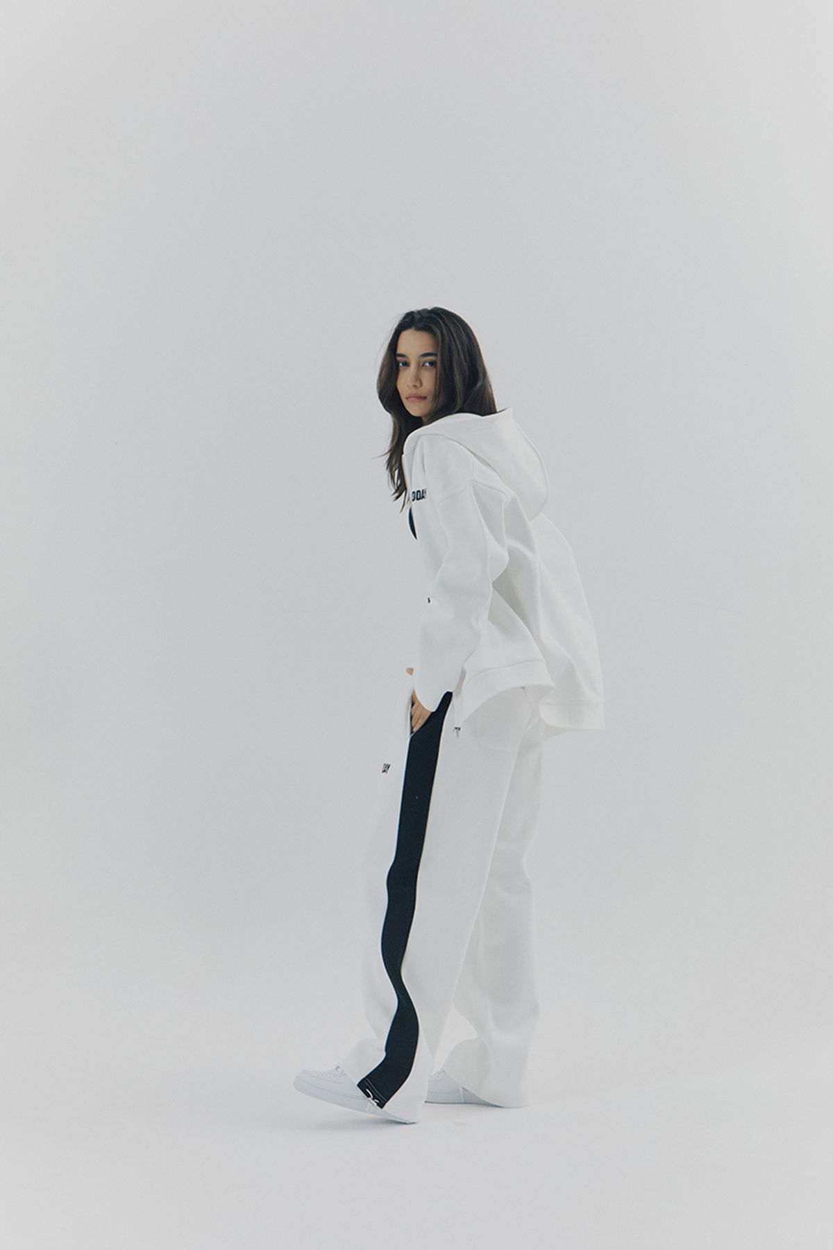 어굿데이(AGOODDAY) [UNISEX]  BELLUNA LINE PANTS (white)