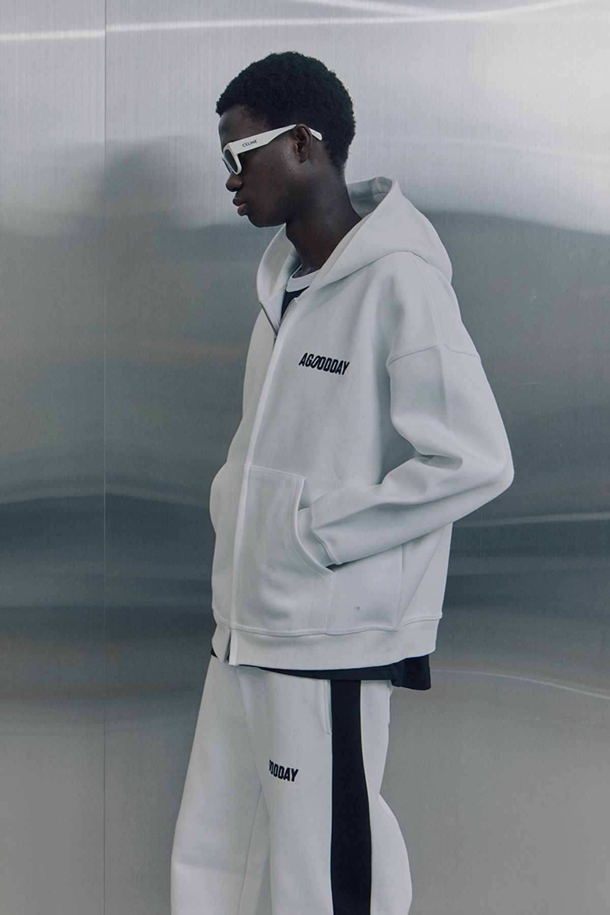 어굿데이(AGOODDAY) [UNISEX]  BELLUNA HOODIE ZIPUP (white)