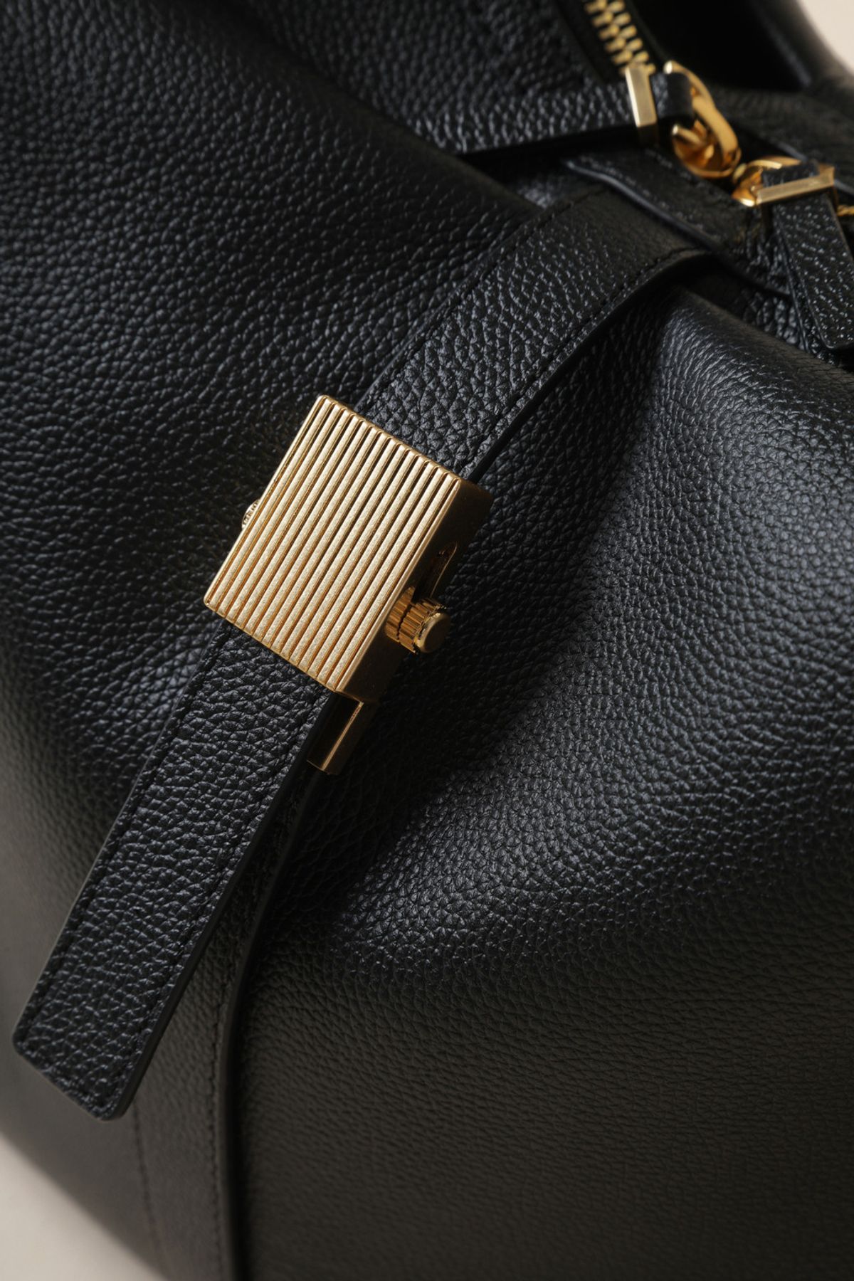 쿠론(COURONNE) Nova Shoulder 34_RCBSX24647BKX