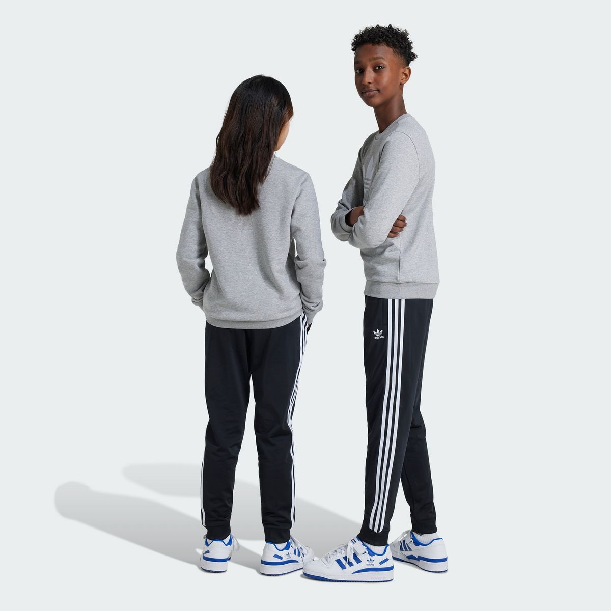 아디다스 키즈(ADIDAS KIDS) 아디컬러 SST 트랙 팬츠 IX7630