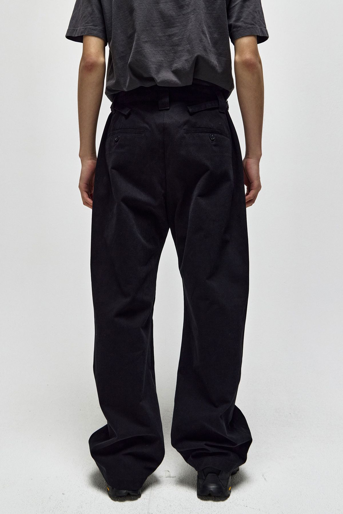 서피스에디션(SURFACE EDITION) DUKE TROUSER_BLACK