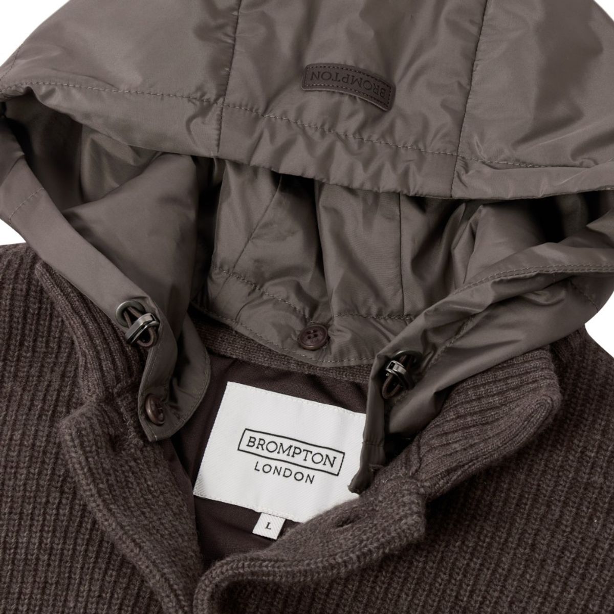 브롬톤 런던(BROMPTON LONDON) HOOD DETACHABLE HYBRID CARDIGAN  - BROWN (P244UCD403)