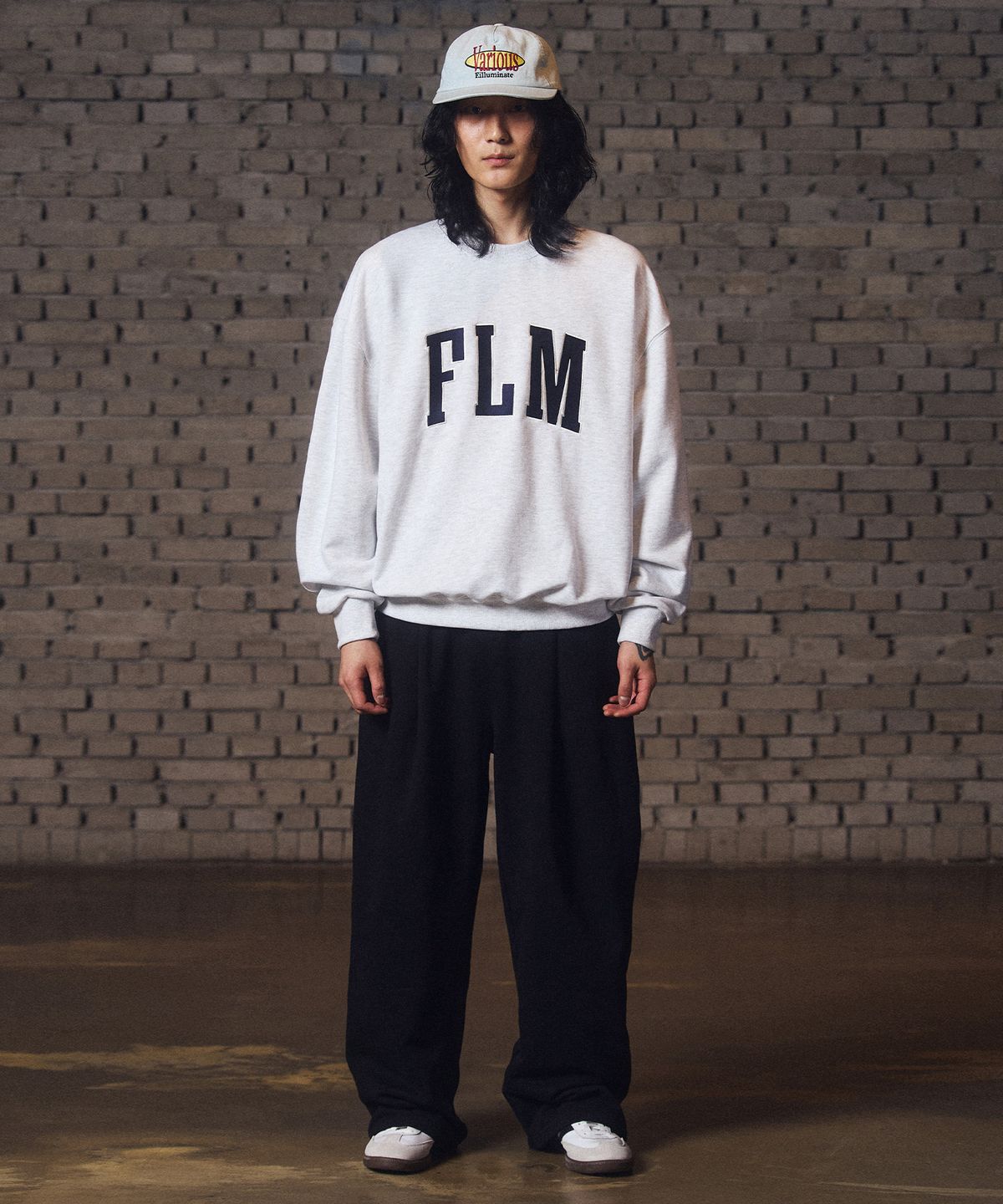 필루미네이트(FILLUMINATE) FLM OG 로고 스웨트 셔츠-5Color