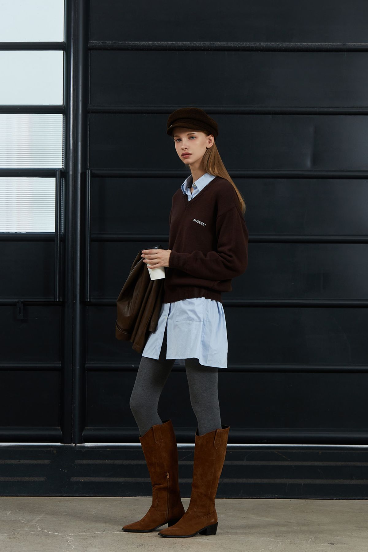아노에틱(ANOETIC) CLASSIC V-NECK KNIT_BROWN