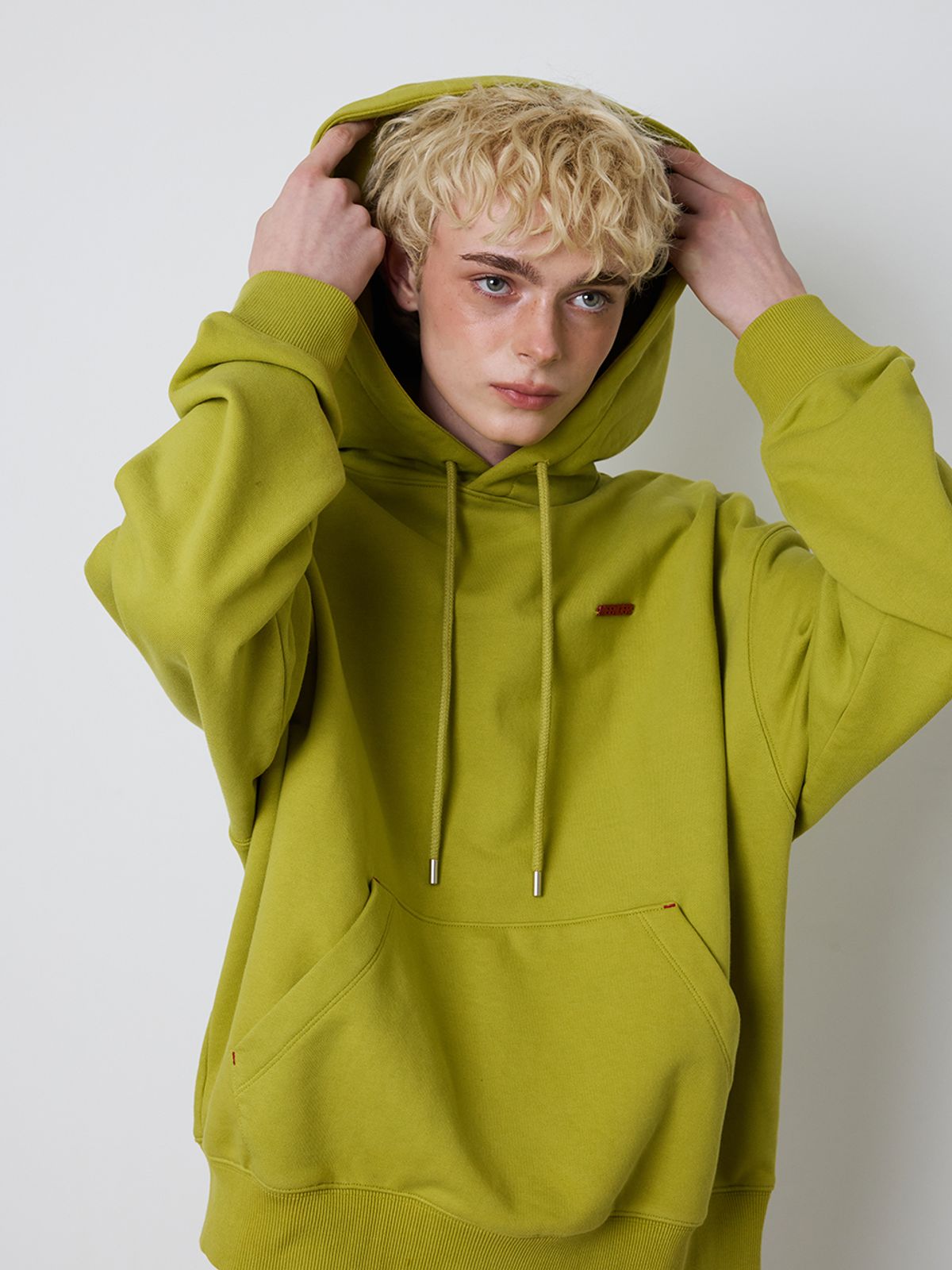 민더리(MEENDERI) [UNISEX] BARTACK STITCH HOODIE - OLIVE
