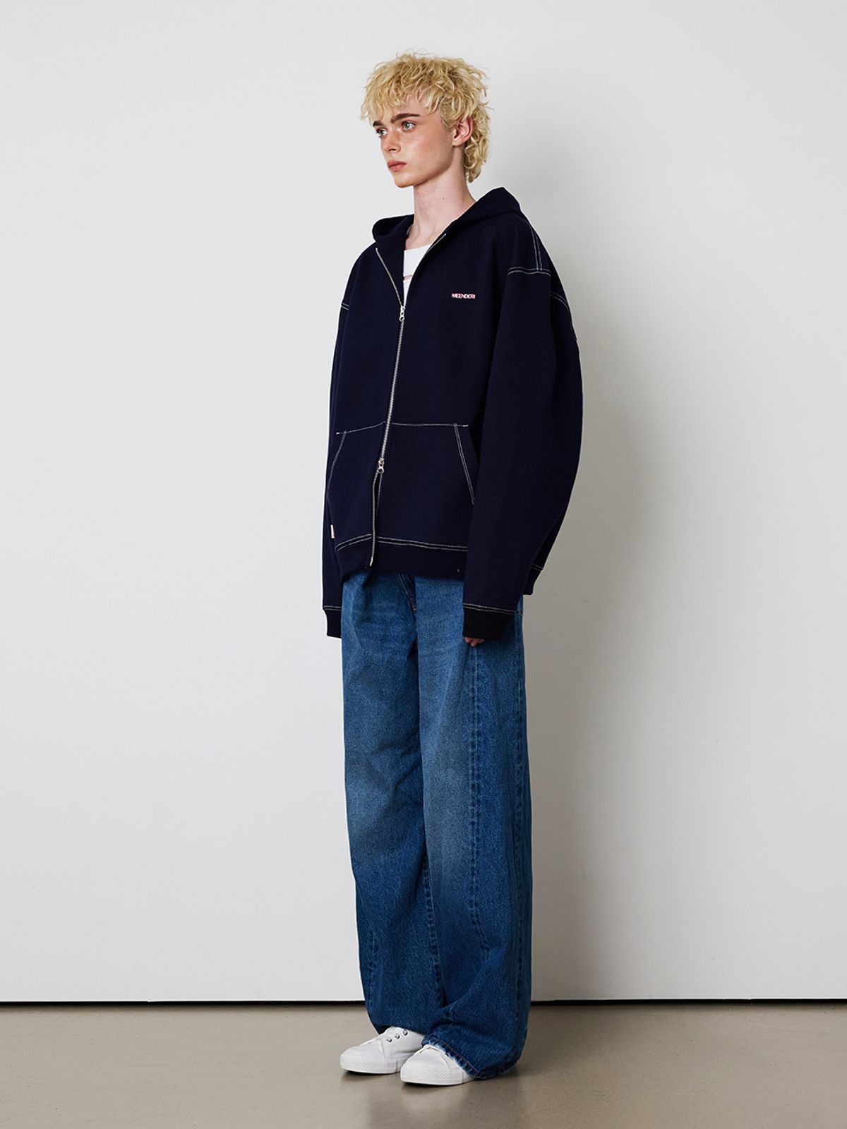 민더리(MEENDERI) [UNISEX] STITCH POCKET ZIP UP HOODIE - NAVY