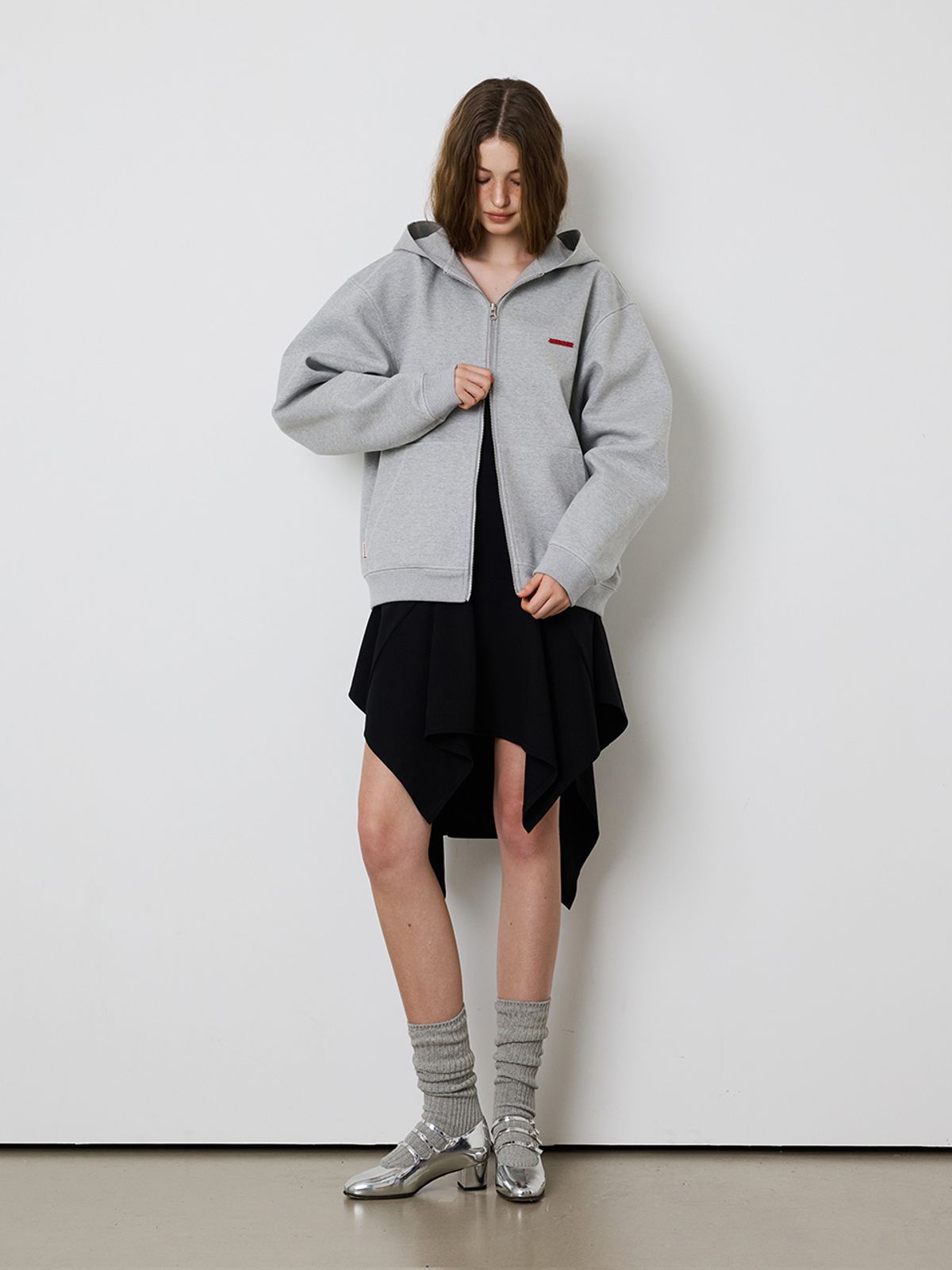 민더리(MEENDERI) [UNISEX] STITCH POCKET ZIP UP HOODIE - GREY