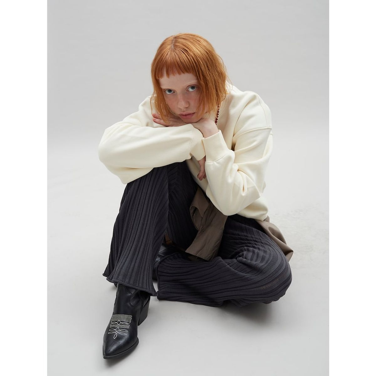 샌드 사운드(SAND SOUND) Lip Texture Bootcut Knit Pants  Ash