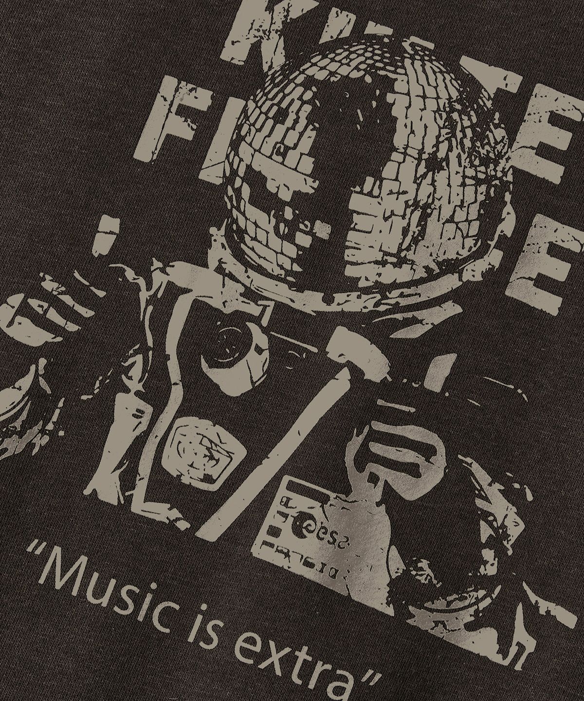 쿨트(KULTE) Music astronaut crewneck Brown