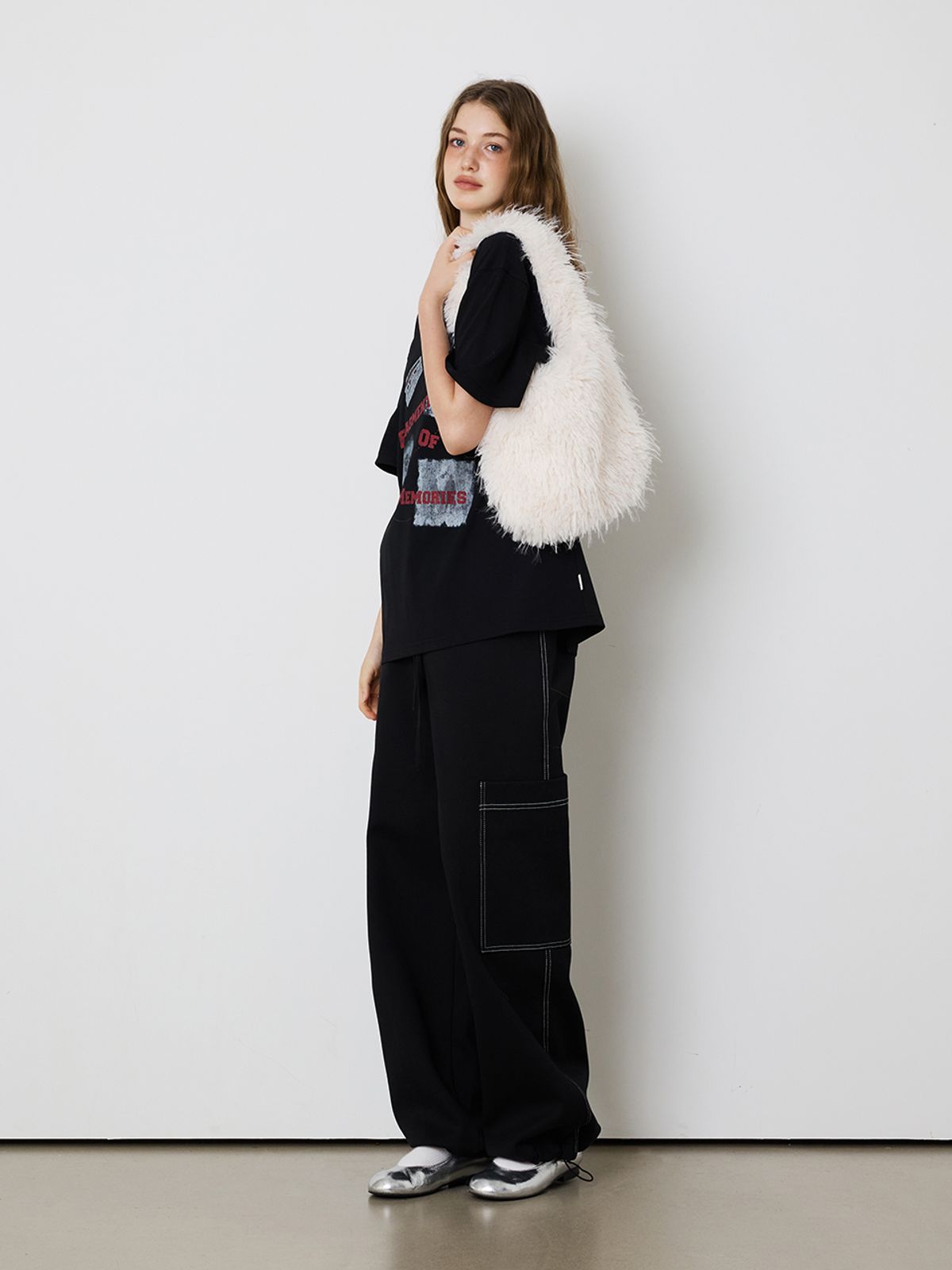 민더리(MEENDERI) [UNISEX]BIG POCKET JOGGER PANTS - BLACK