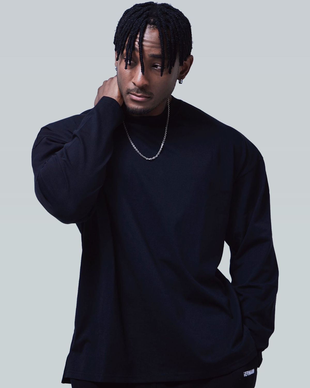 베르만 어패럴(VERMANN APPAREL) 베이직 절개 오버핏 롱슬리브 4colors