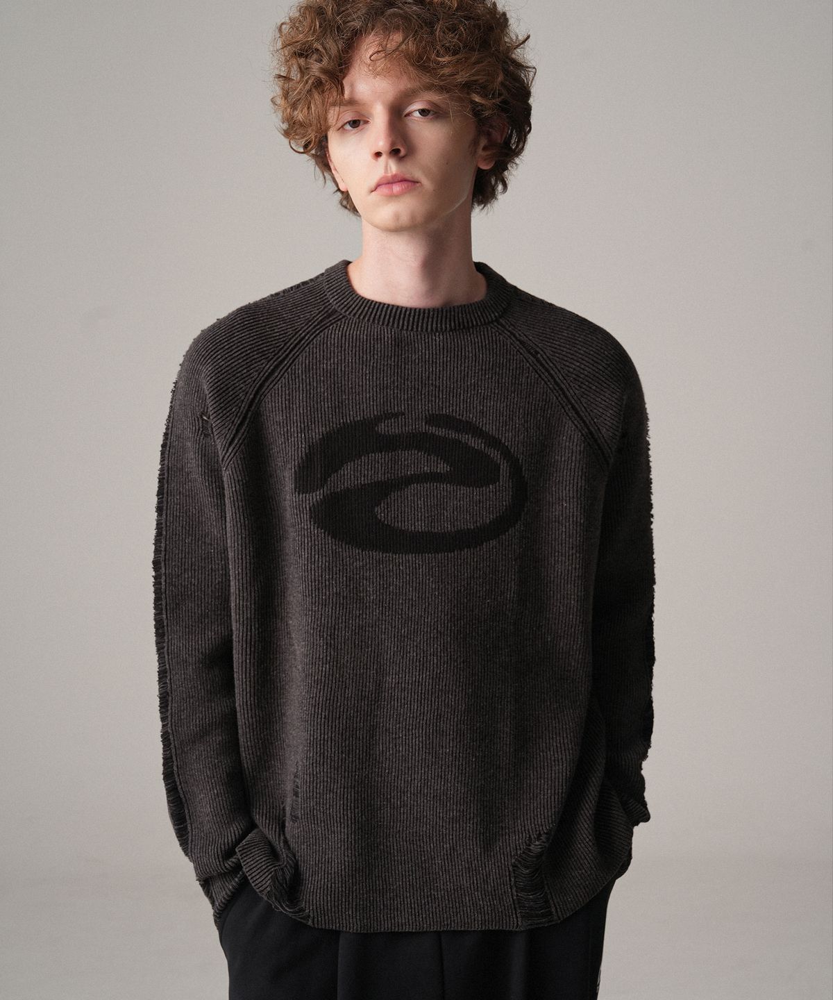 젠더스트(ZENDUST) Marc Damage Raglan Knit - 2COL