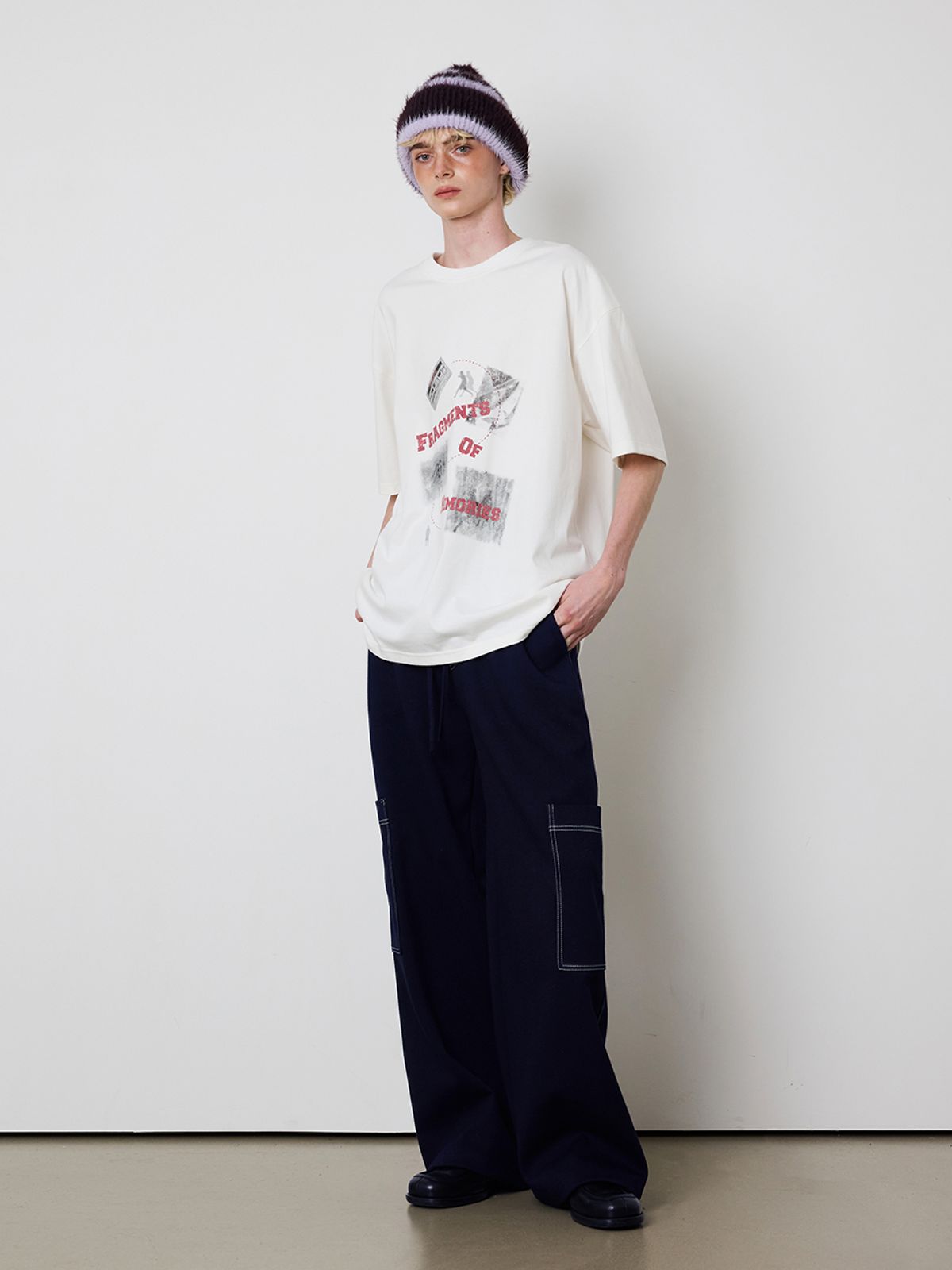 민더리(MEENDERI) [UNISEX] FRAGMENTS PRINT T-SHIRT - WHITE