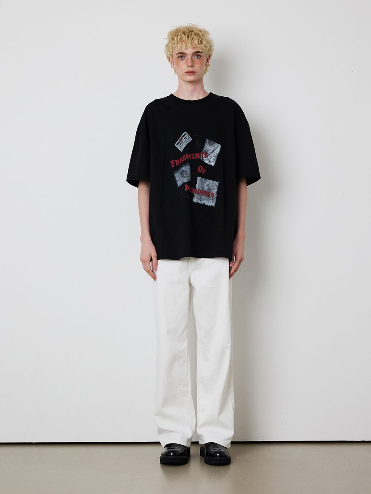 민더리(MEENDERI) [UNISEX] FRAGMENTS PRINT T-SHIRT - BLACK