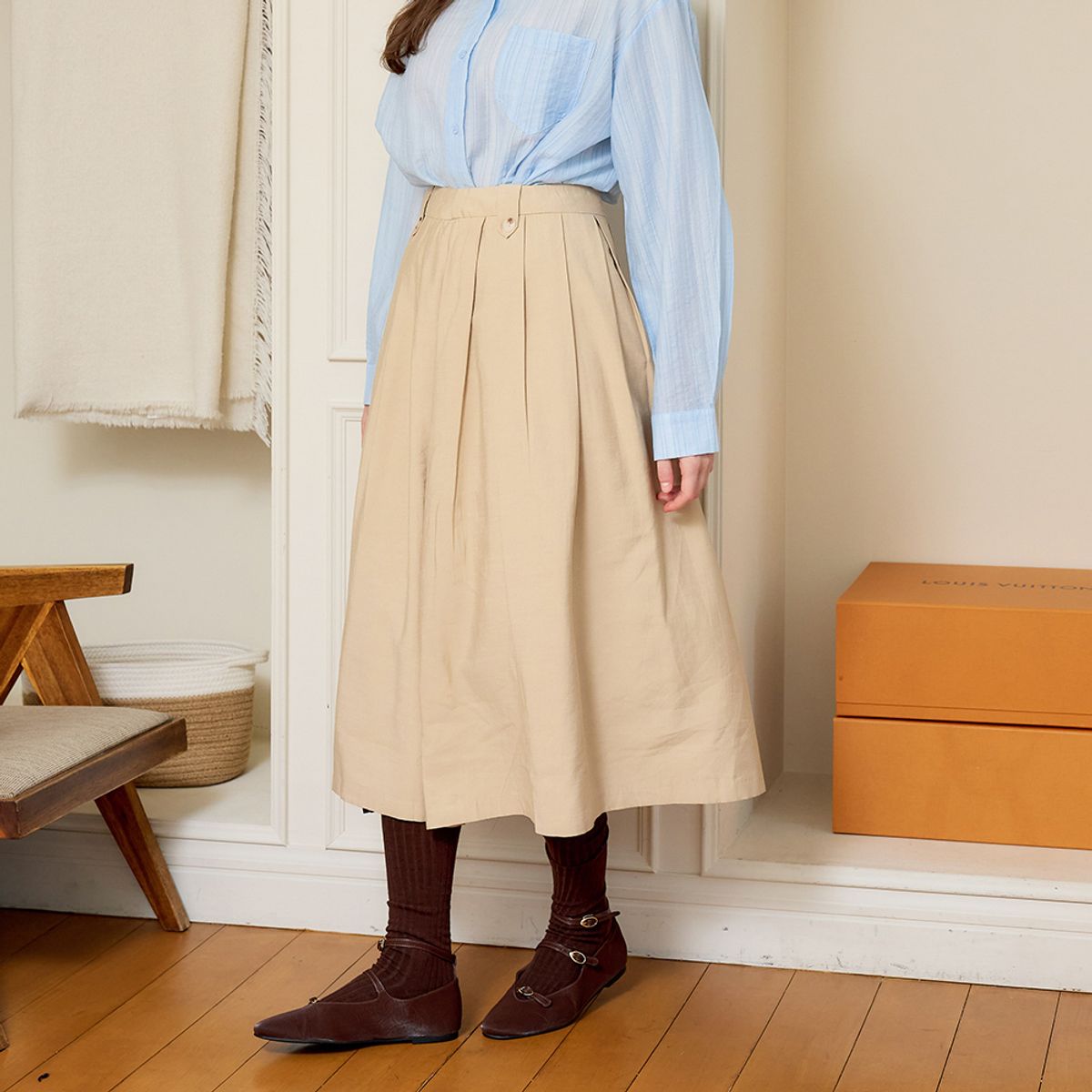 에이앤레이(AEIREI) AR_Beige basic pleat skirt