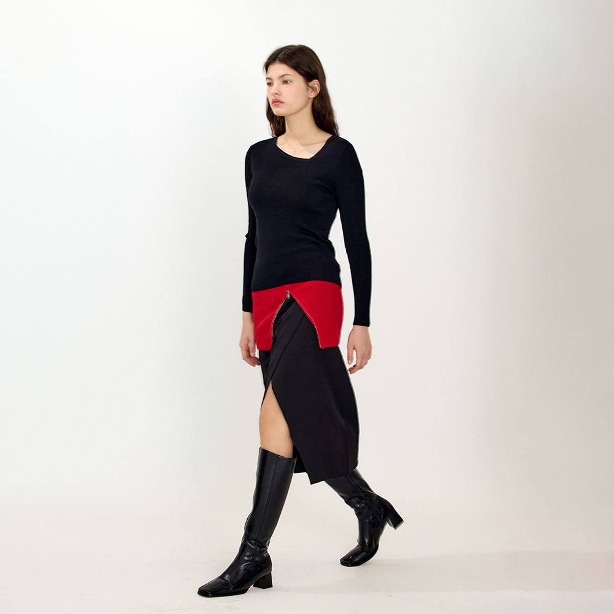 에이앤레이(AEIREI) AR_Autumn black slit skirt