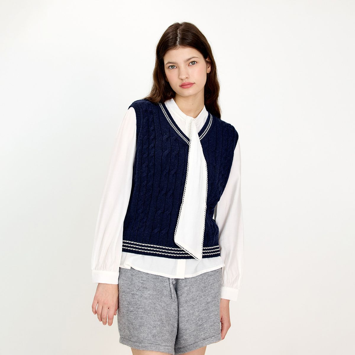 에이앤레이(AEIREI) AR_Ribbon style collar shirt