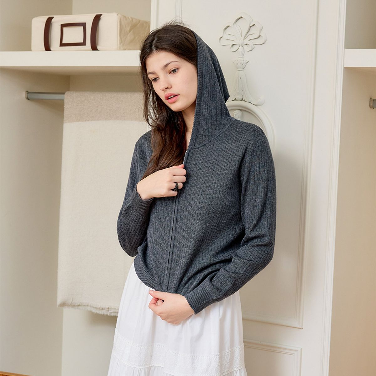 에이앤레이(AEIREI) AR_Daily slim knit hooded jacket_2color